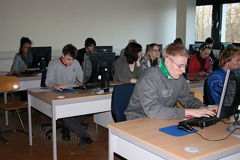 Schülerinnen und Schüler in der Jade Hochschule